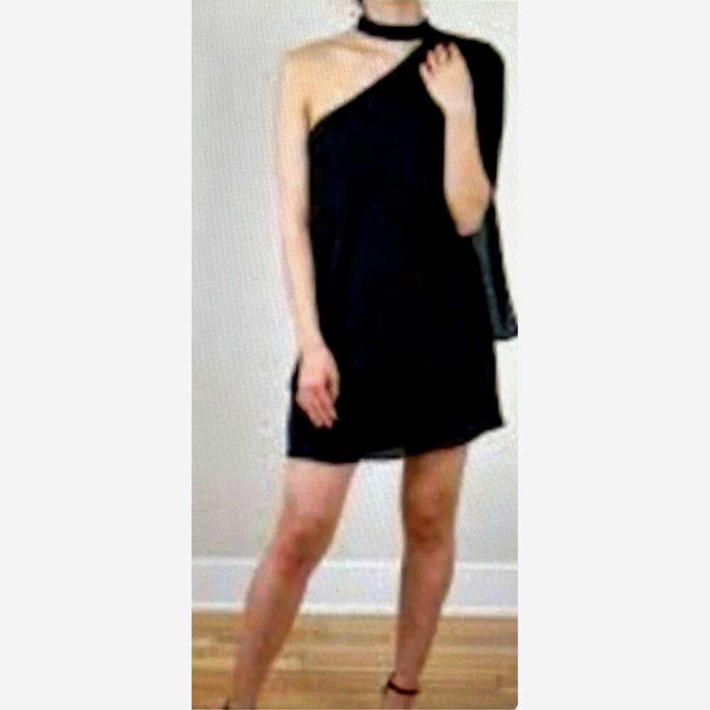 Three Eighty Two Ally One Shoulder Slit Sleeve Ch… - image 3